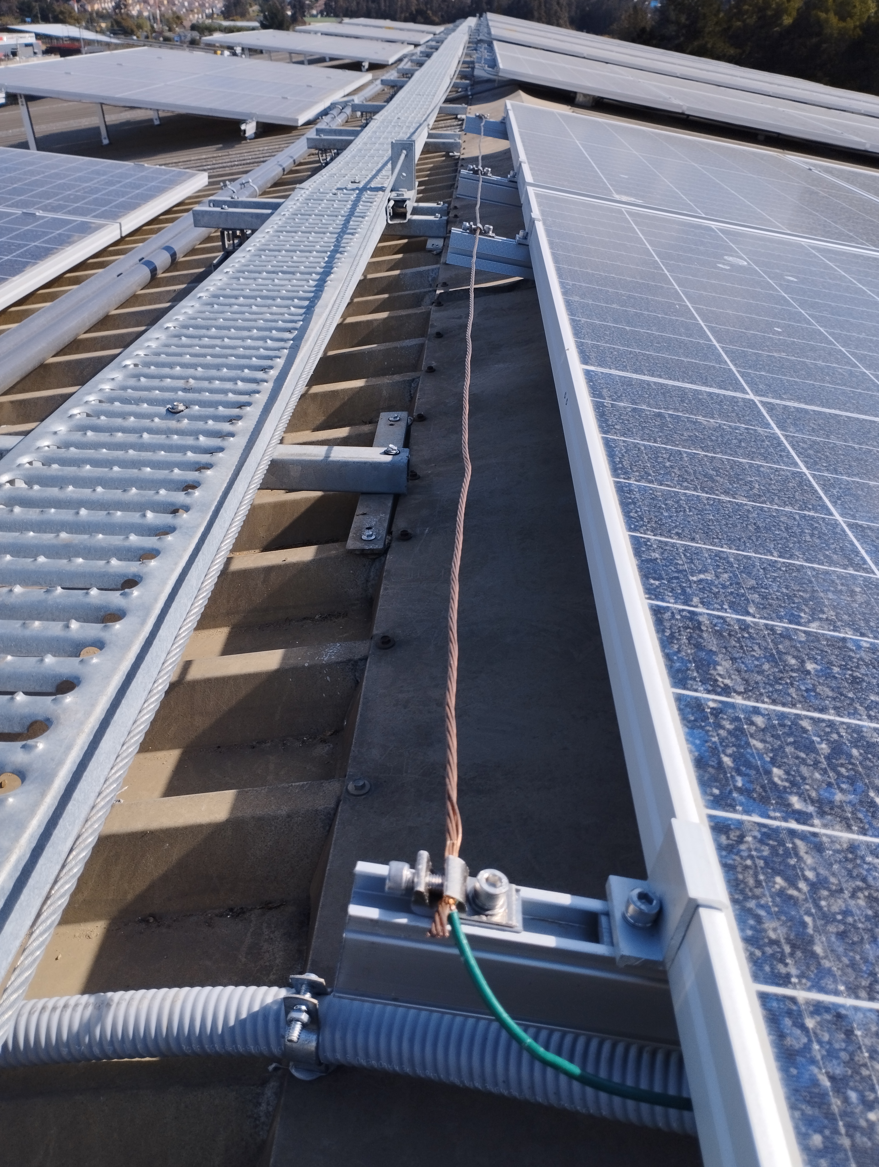 Aterrizaje Paneles Solares